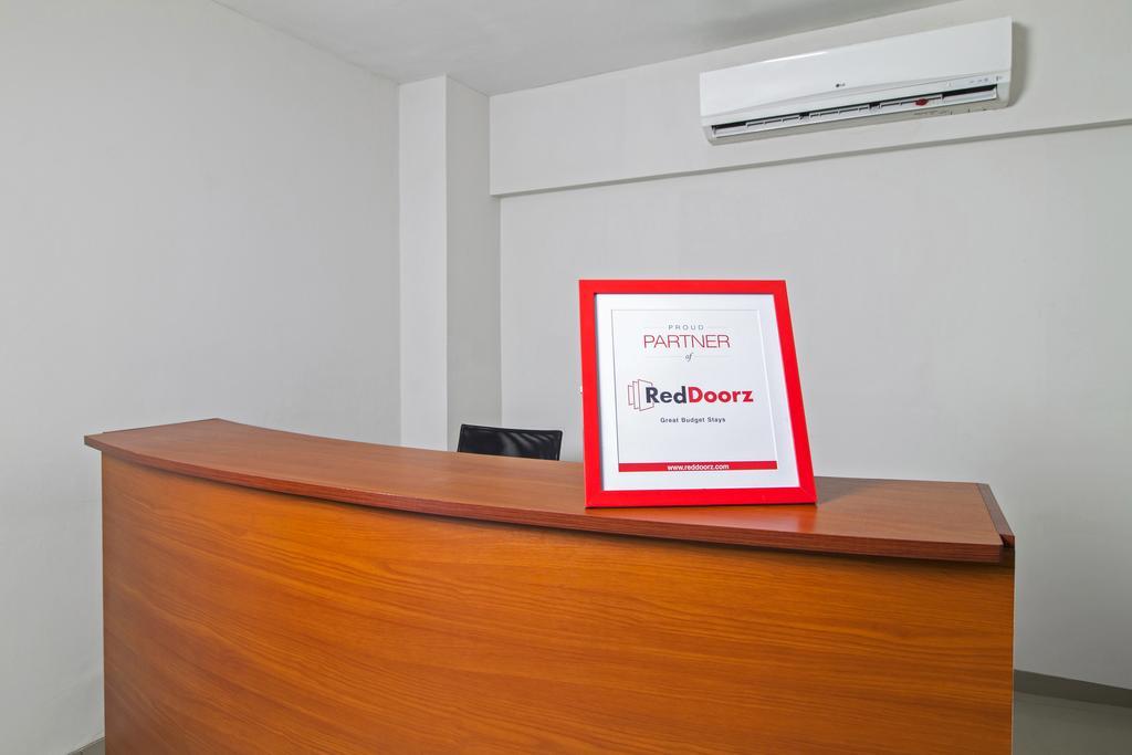 Reddoorz Plus @ Setiabudi Tengah Dżakarta Zewnętrze zdjęcie